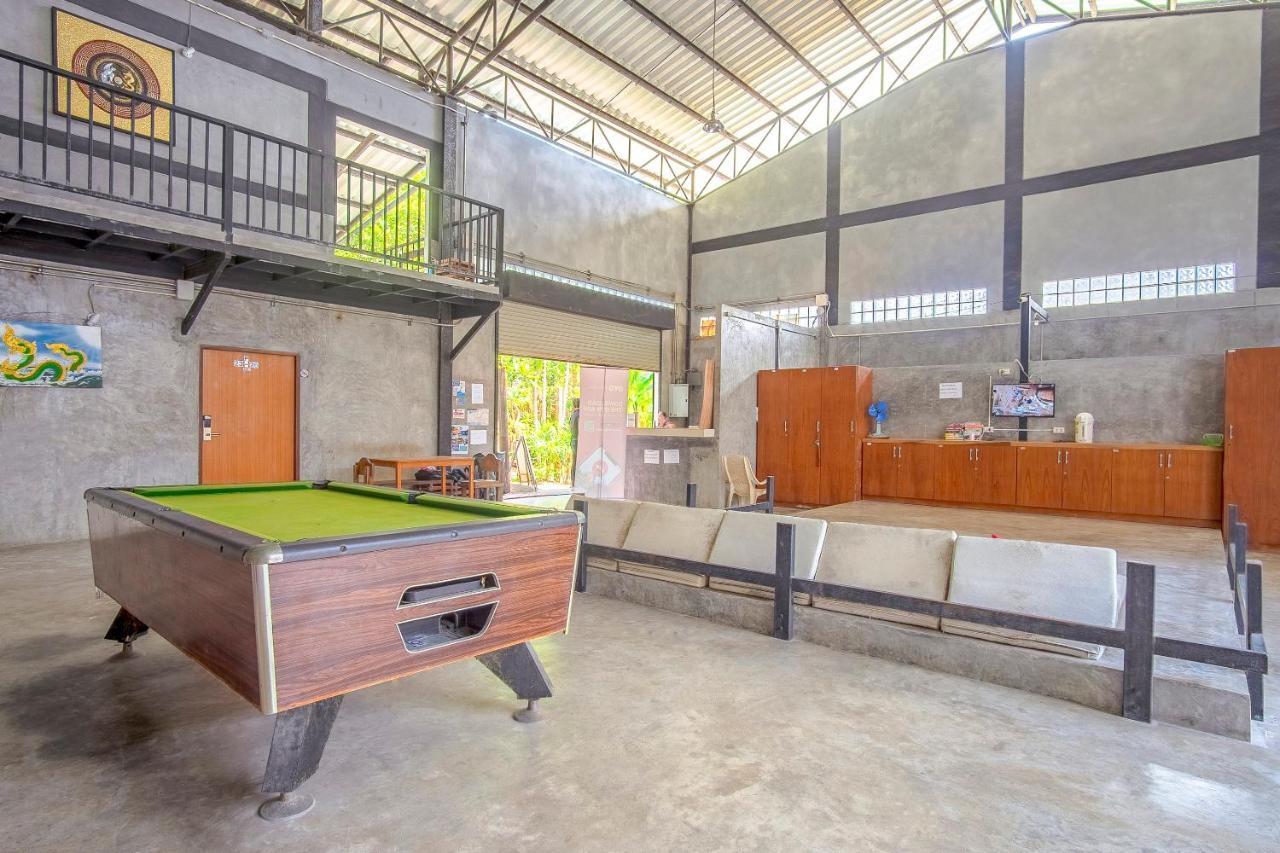 Oyo 585 Freedom Hostel @ Phi Phi Eksteriør billede